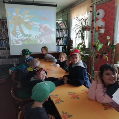 Фотоальбом: Открытие библиотечных летних чтений "Наше весёлое книжное лето" 2