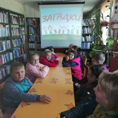 Фотоальбом: Открытие библиотечных летних чтений "Наше весёлое книжное лето" 0