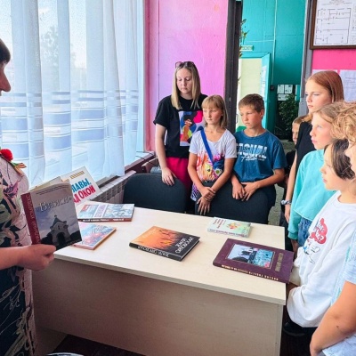 И  вспыхнуло  небо  первым  салютом! 3