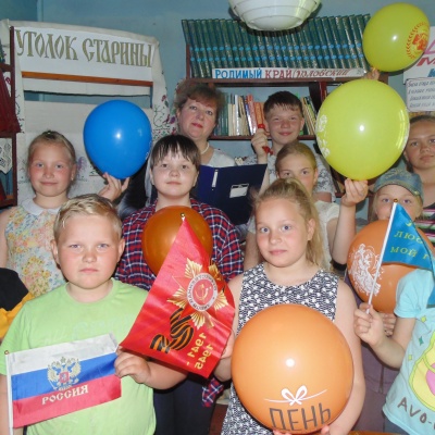 "Мы девочки и мальчики, как солнечные зайчики" 0