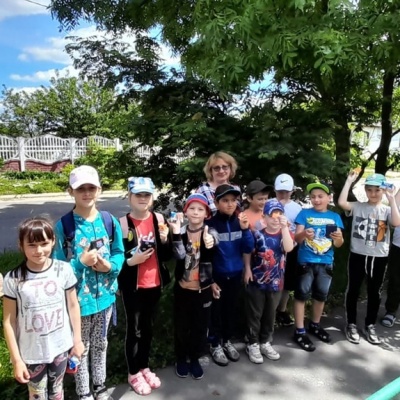 МЫ ВНОВЬ ЧИТАЕМ ПУШКИНСКИЕ СТРОКИ .. 6+ 2 МЫ ВНОВЬ ЧИТАЕМ ПУШКИНСКИЕ СТРОКИ .. 6+ 2