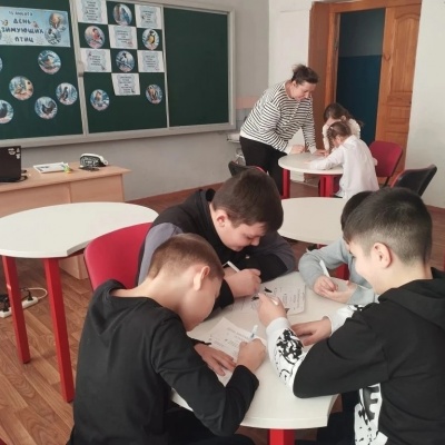 ДЕНЬ ЗИМУЮЩИХ ПТИЦ 4 ДЕНЬ ЗИМУЮЩИХ ПТИЦ 4