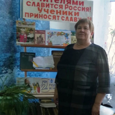 О  тех,  кто  дарит  знания  и  свет 5