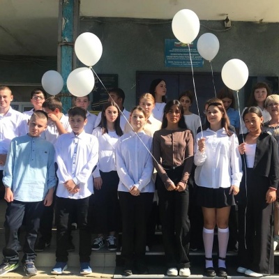 В НЕБЕСА ПОДНИМАЛИСЬ АНГЕЛЫ ... 4 В НЕБЕСА ПОДНИМАЛИСЬ АНГЕЛЫ ... 4