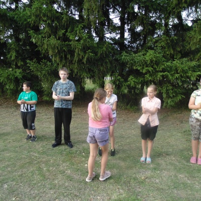 На досуге летним днём в руки книги мы берём 8 На досуге летним днём в руки книги мы берём 8