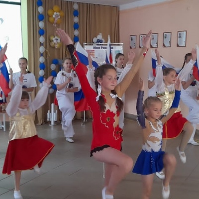 "НАМ ЕСТЬ, ЧЕМ ГОРДИТЬСЯ, И ЕСТЬ, ЧТО СБЕРЕЧЬ!" 6 + 5 "НАМ ЕСТЬ, ЧЕМ ГОРДИТЬСЯ, И ЕСТЬ, ЧТО СБЕРЕЧЬ!" 6 + 5