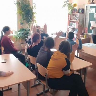 В  космос  шаг  за  шагом 8