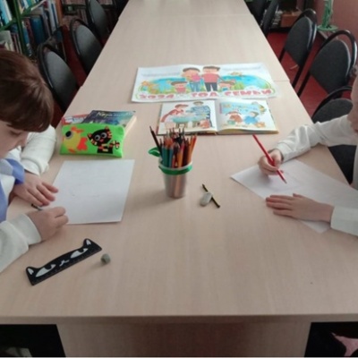 ВО ВСЕРОССИЙСКИЙ ГОД СЕМЬИ МЫ СЧАСТЬЕМ ДЕЛИМСЯ С ЛЮДЬМИ 7 ВО ВСЕРОССИЙСКИЙ ГОД СЕМЬИ МЫ СЧАСТЬЕМ ДЕЛИМСЯ С ЛЮДЬМИ 7